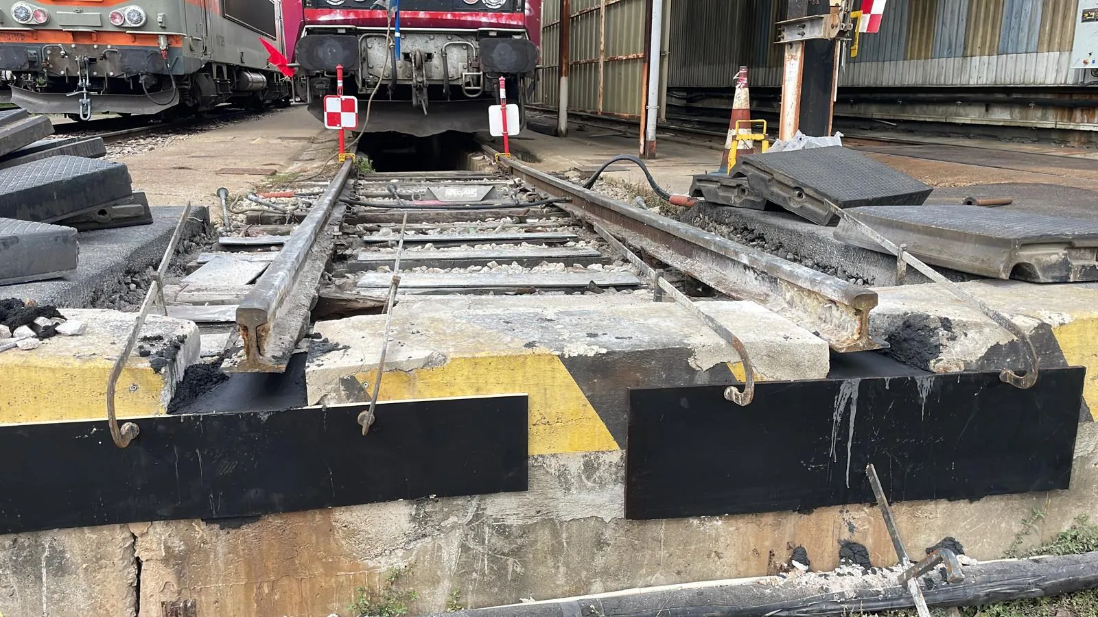 Relevage et dressage de voie pour accès sur transbordeur — Paris-Austerlitz